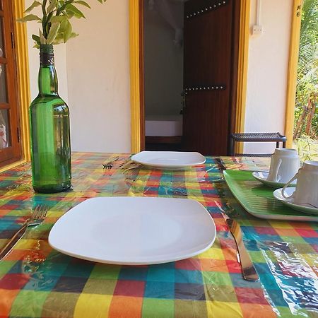 Sanu Home Stay Sigiriya Esterno foto
