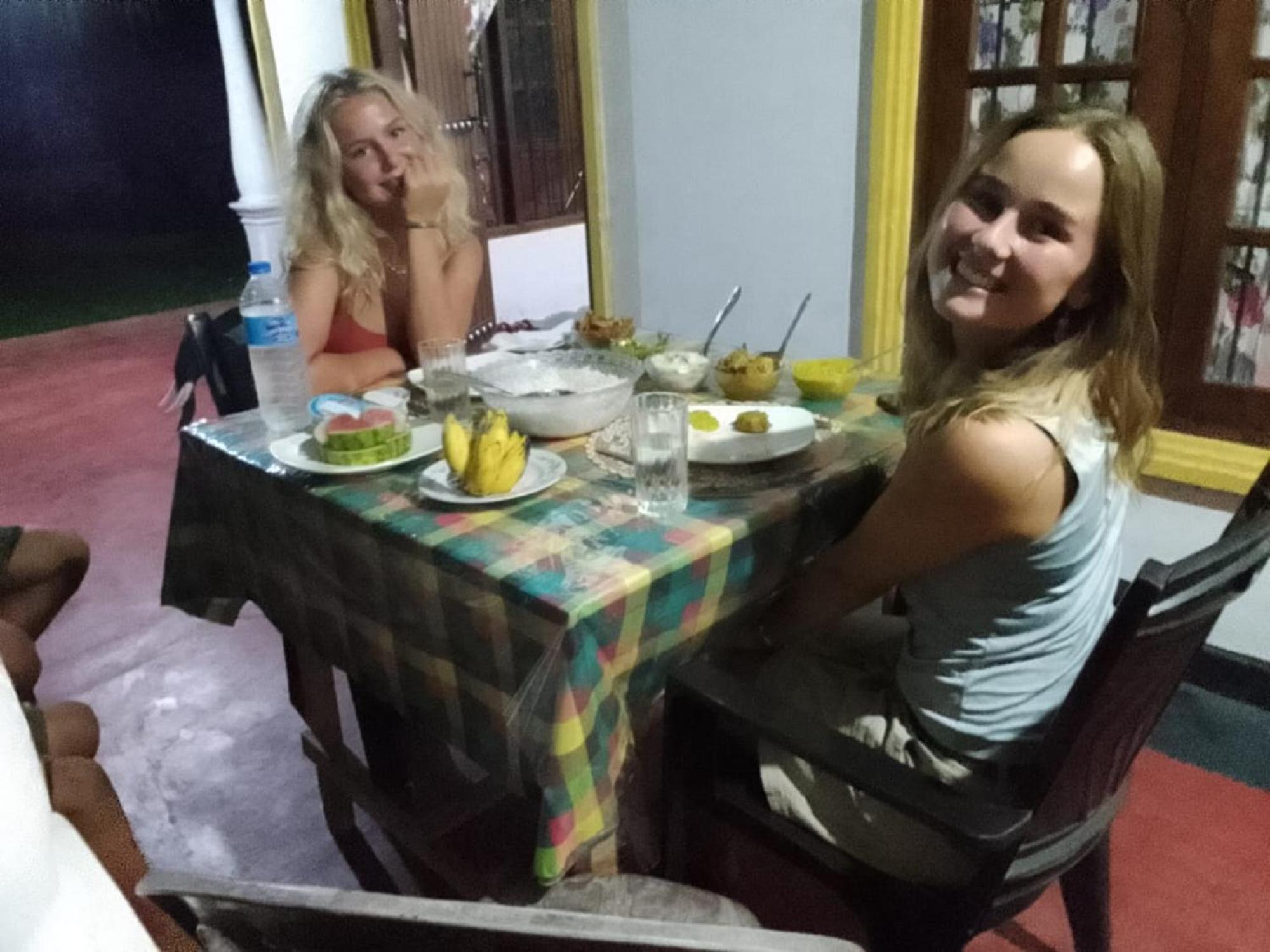 Sanu Home Stay Sigiriya Esterno foto